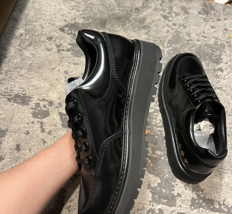 Louis Vuitton Abbesses Derby Sneakers