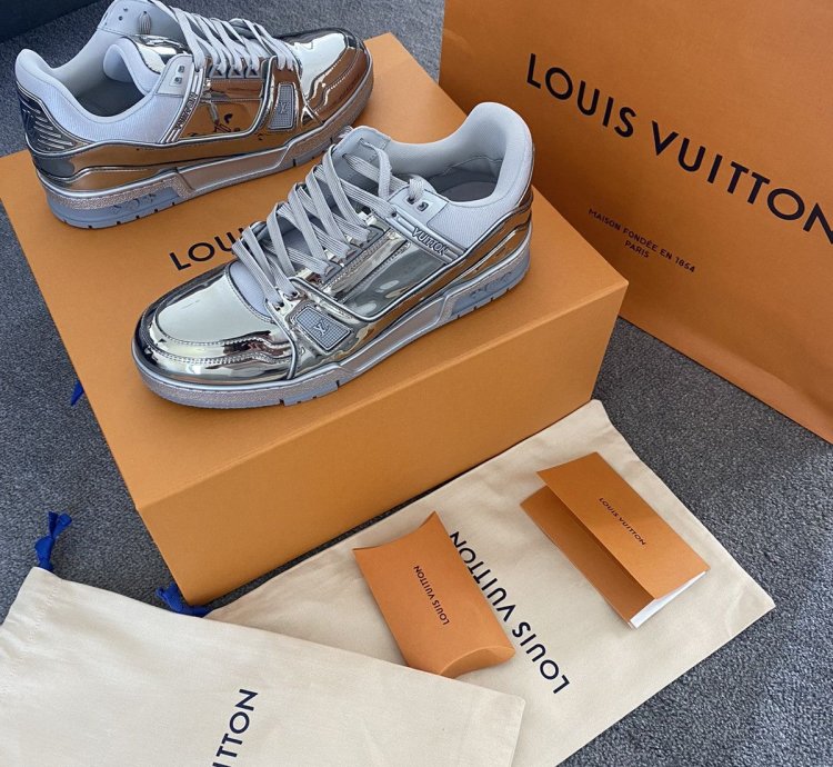 Louis Vuitton Argent Chrome Sneaker