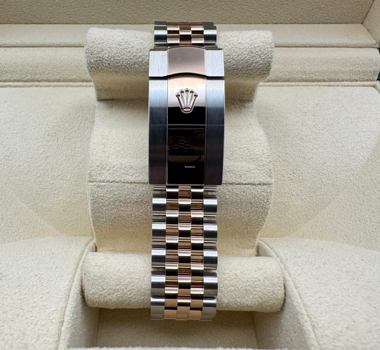 Rolex Datejust 36 126231 Mother Of Pearl 2025