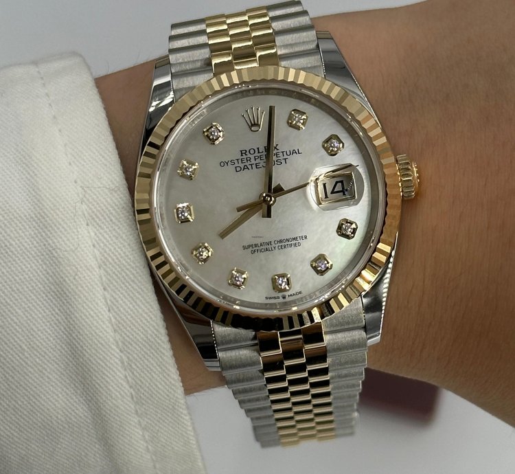 Rolex Datejust 36 126233ngwhite Mother Of Pearl Baguette Diamond Dial Yellow Gold Steel Jubilee