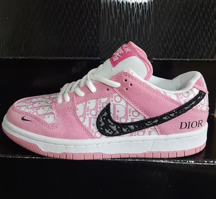 Dior Pink X Nike Sb Dunk Low Pro