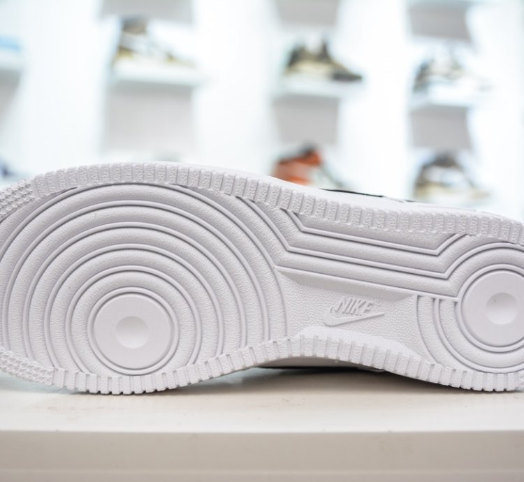 200 Hy Version Of The Nike Air Force 1 Low 07 White And Black Cz0270-10