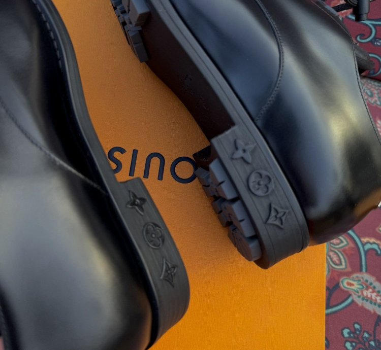 Louis Vuitton Dress Shoes