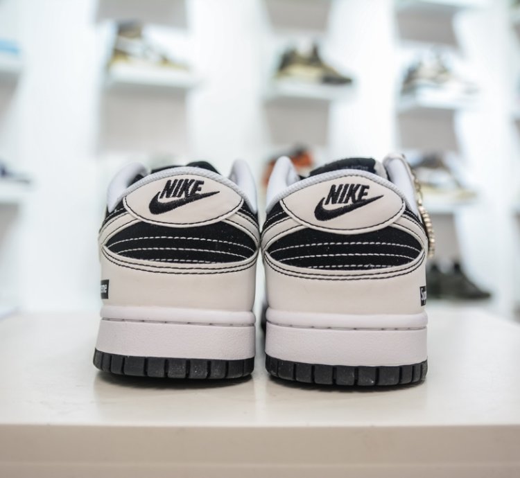 280 Nike Sb Dunk Low X Supreme Black And White Double Hook Fc1688-144 - H