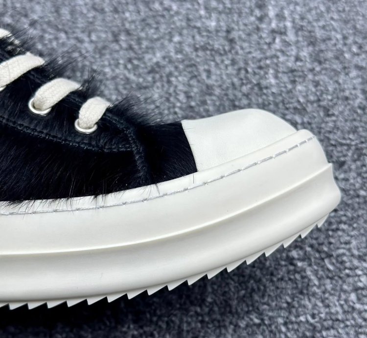 Rick Owens Strobe Low black Fur