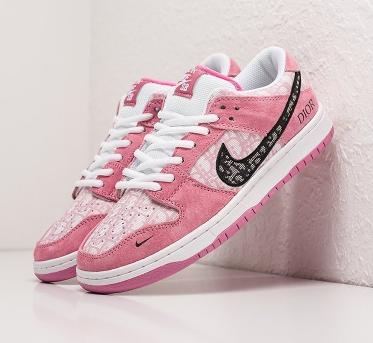 Dior Pink X Nike Sb Dunk Low Pro