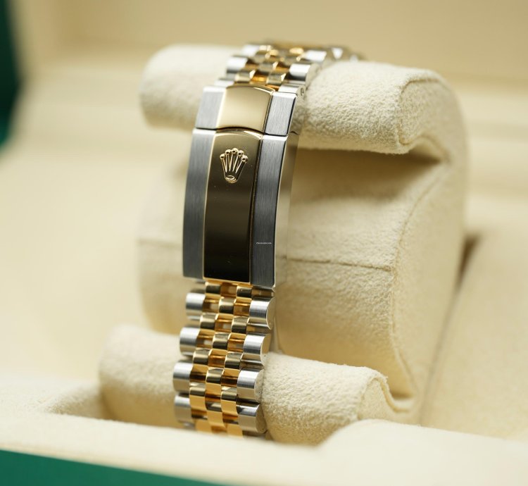 Rolex Datejust 36 2024 Datejust 36 Bi-metal Champagne Diamond Dial Jubilee Bracelet Unworn Box Papers 126233