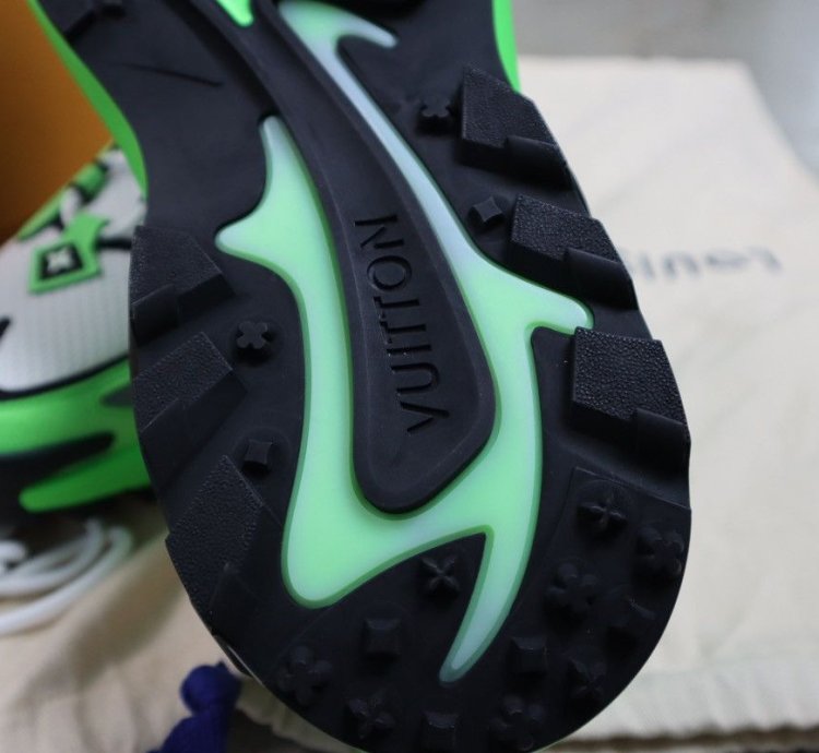 Louis Vuitton Green Tatic Runner Sneaker