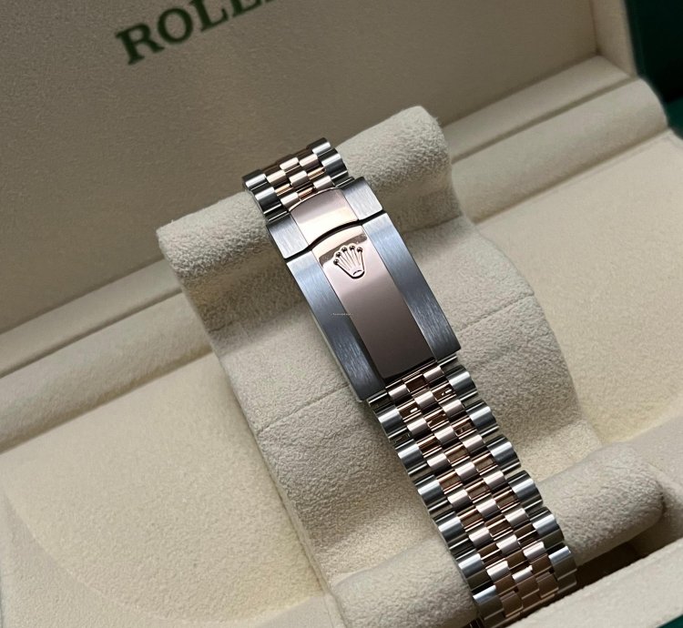 Rolex Datejust 36 2024 Datejust 36 Steel Rose Gold Silver Motif Diamond Dial Jubilee 126231 Box And Papers