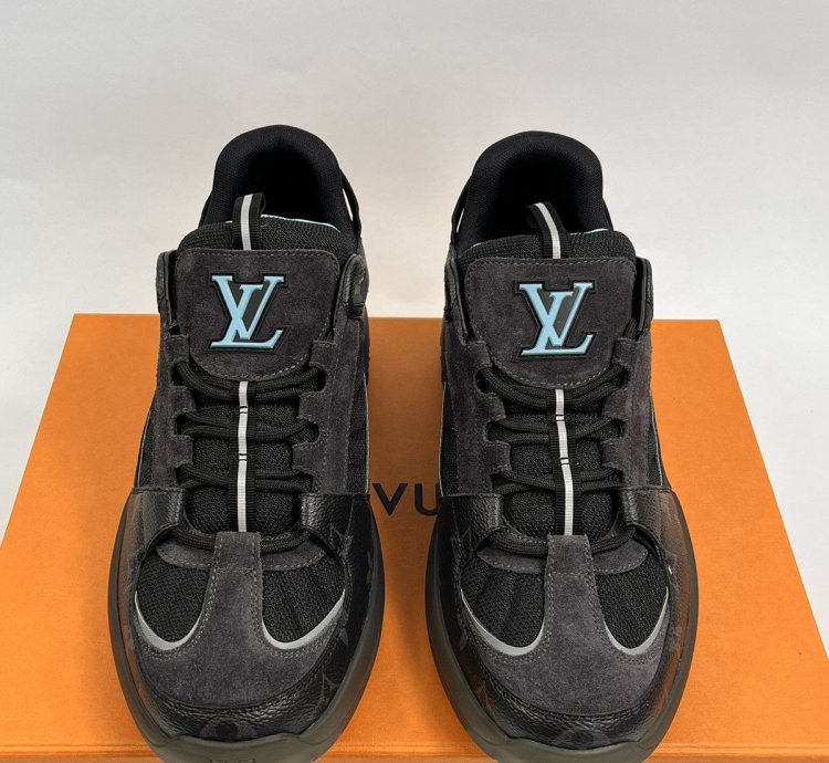Louis Vuitton Lucien Clark Sneakers