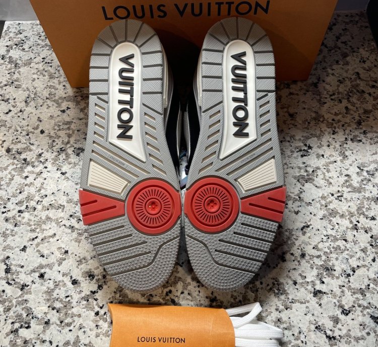 Louis Vuitton Luv Trainer