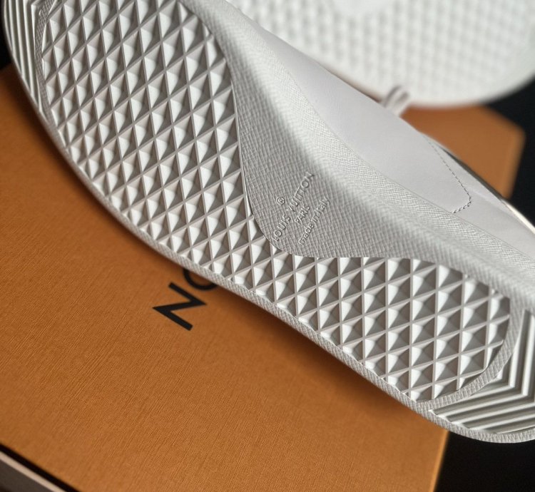 Louis Vuitton Luxembourg Low Top Sneakers