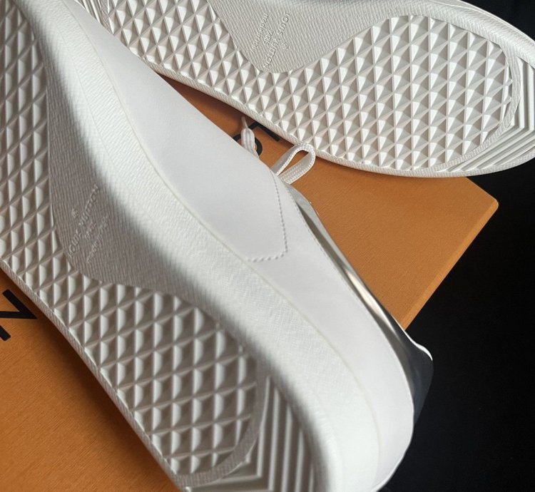 Louis Vuitton Luxembourg Low Top Sneakers