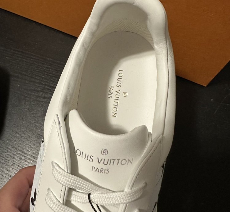 Louis Vuitton Luxembourg Monogram Trainer Sneaker Rare Ds