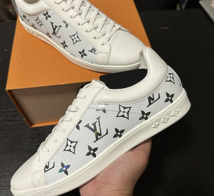 Louis Vuitton Luxembourg Monogram Trainer Sneaker Rare Ds