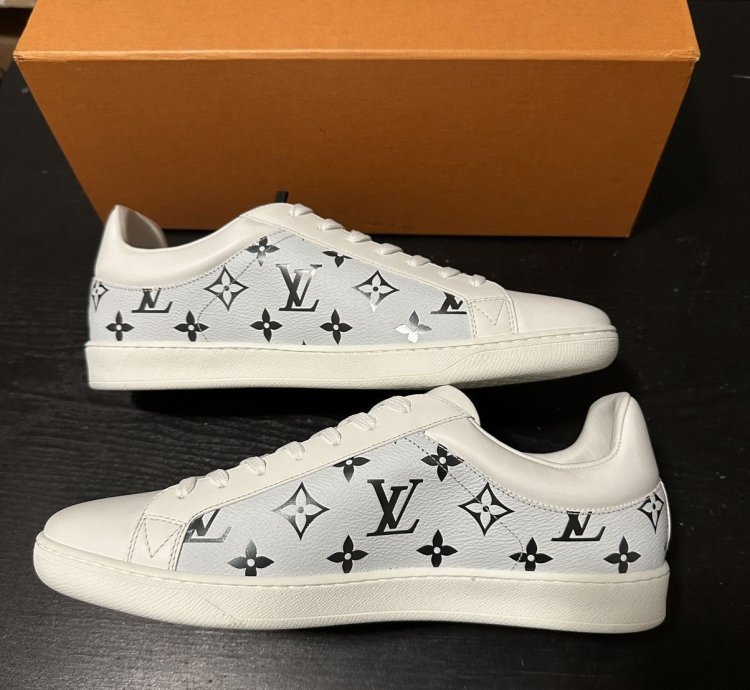Louis Vuitton Luxembourg Monogram Trainer Sneaker Rare Ds