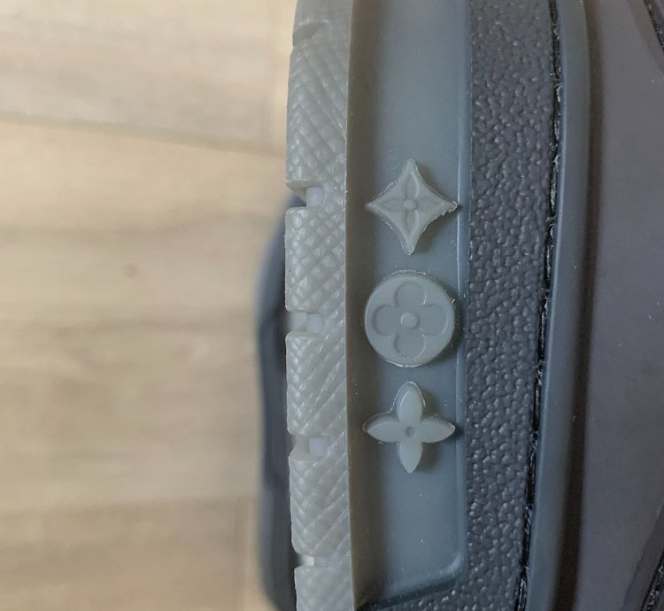 Louis Vuitton Lv 408 Trainer Grey Flannel Black