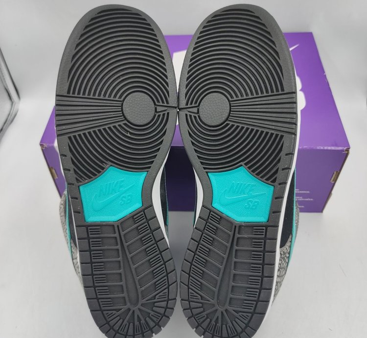 Nike Sb Dunk X Atmos Elephant