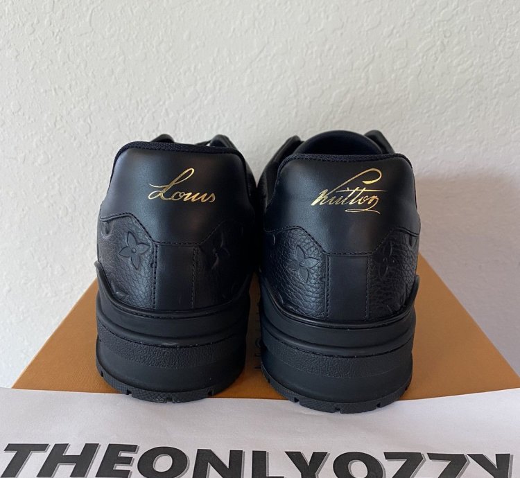 Louis Vuitton Lv Trainer Black Embossed Lv 11 Us 12