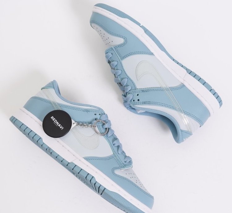 Nike Sb Dunk Low Aura Clear