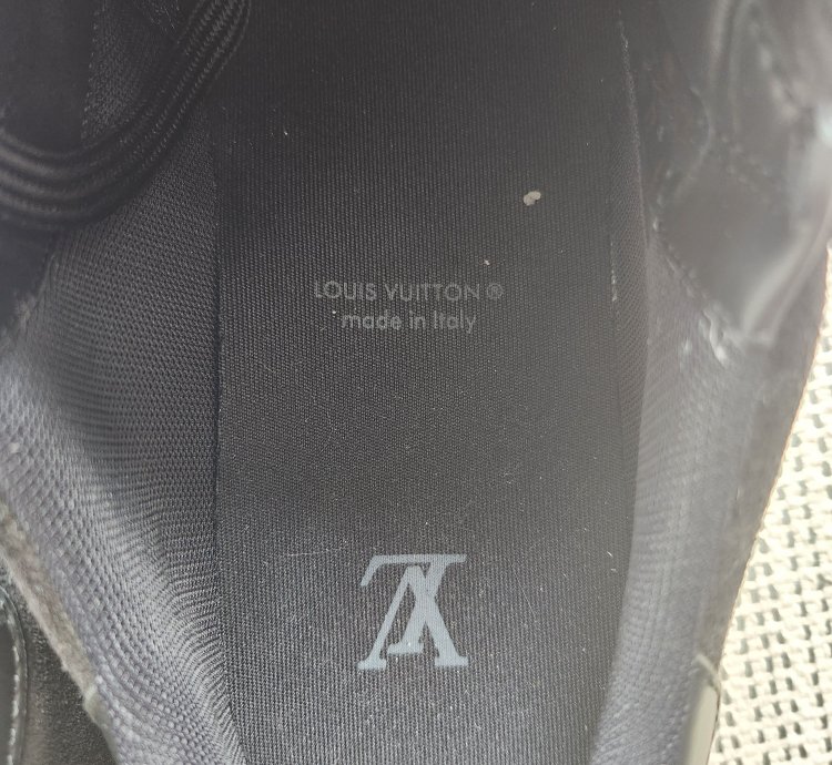 Louis Vuitton Lv Trainer Staff Sneakers