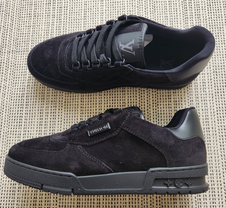 Louis Vuitton Lv Trainer Staff Sneakers