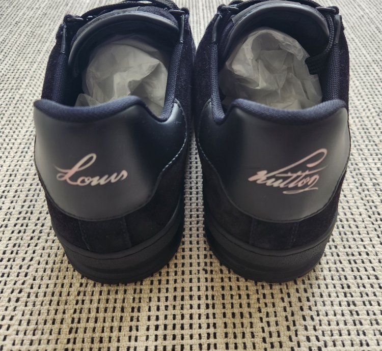 Louis Vuitton Lv Trainer Staff Sneakers