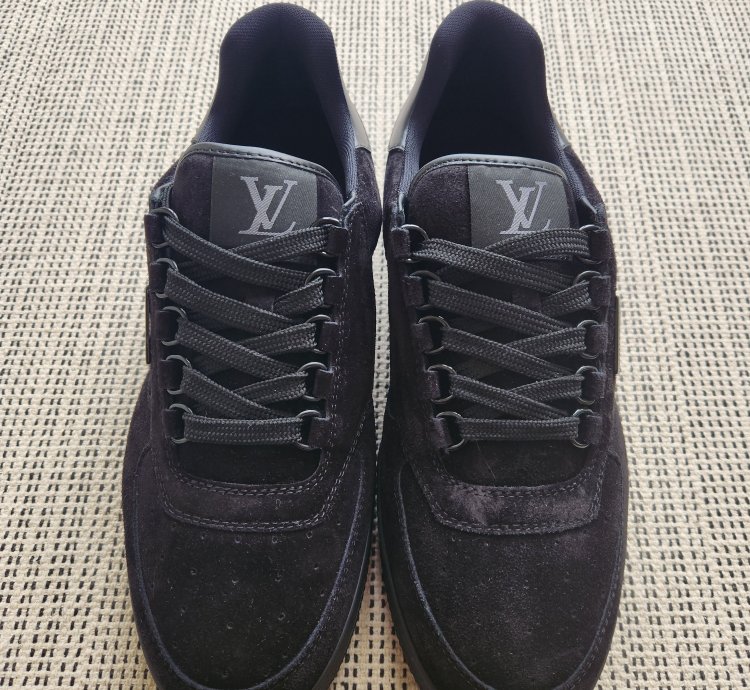 Louis Vuitton Lv Trainer Staff Sneakers