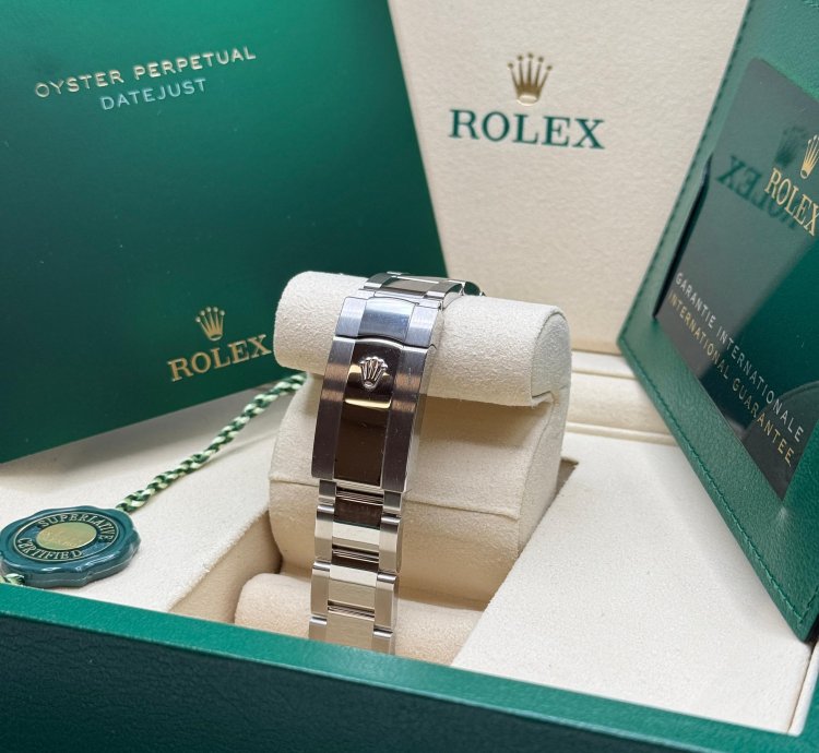 Rolex Datejust 36 New 2025 Silver Index Dial Stainless Steel Diamond Bezel Oyster Bracelet