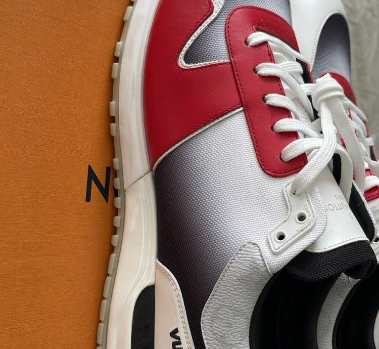Louis Vuitton Men Sneaker