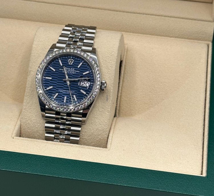 Rolex Datejust 36 Ref 126284rb Blue Motif Dial With Factory Diamond Bezel - New Unworn Full Set