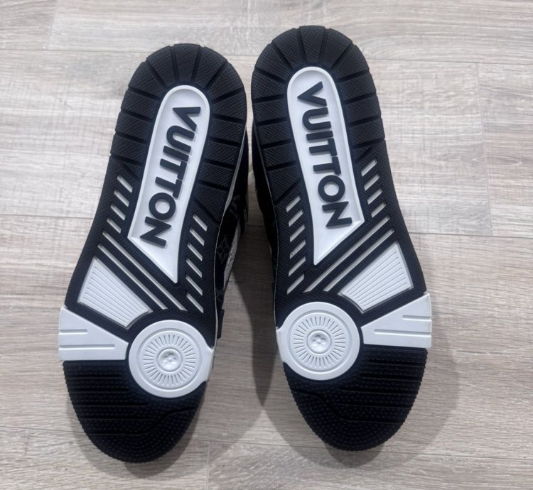Louis Vuitton Mens Trainer