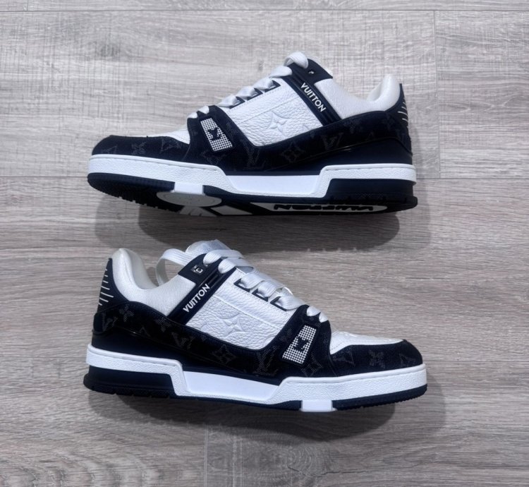 Louis Vuitton Mens Trainer