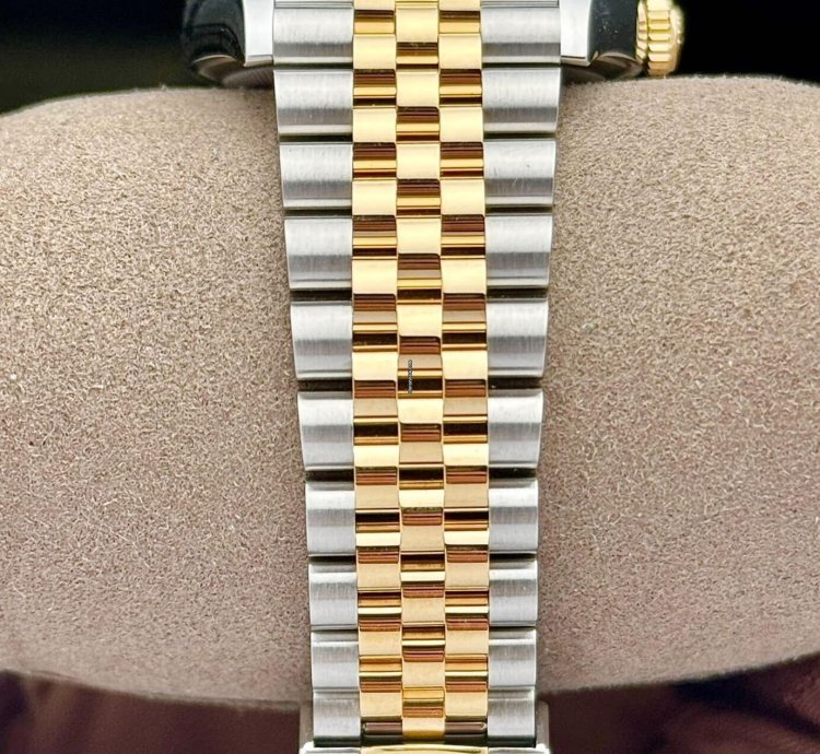Rolex Datejust 36 Steel Yellow Gold Fluted Silver Roman Diamond Vi Ix Dial Jubilee