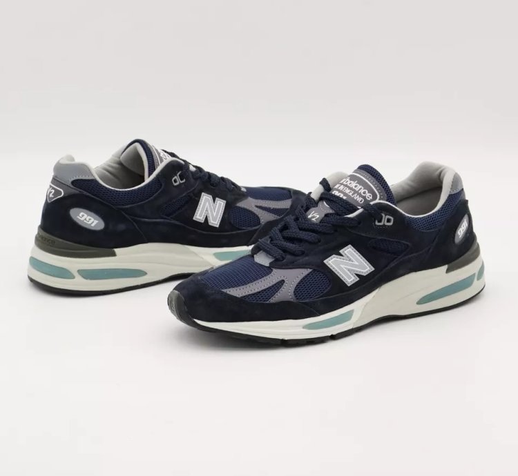 New Balance 991v2 Navy