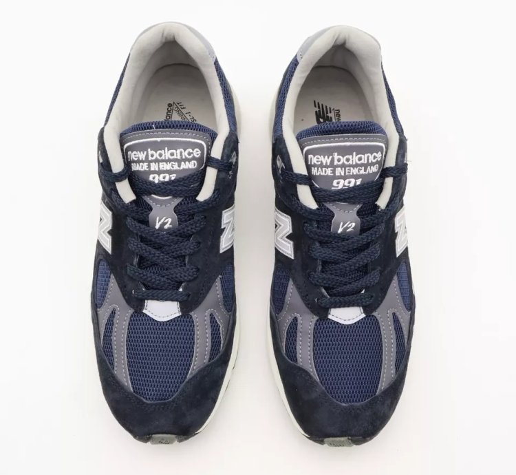 New Balance 991v2 Navy