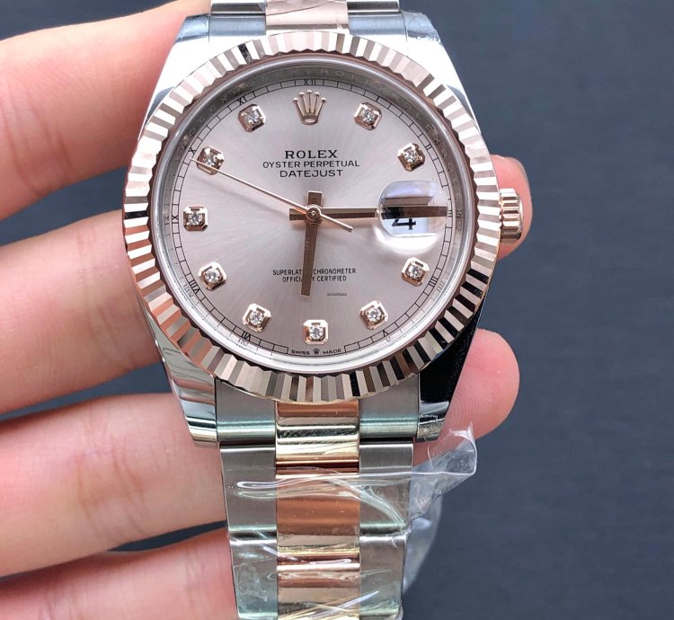 Rolex Datejust 41 126331g Sundust Dial Oyster