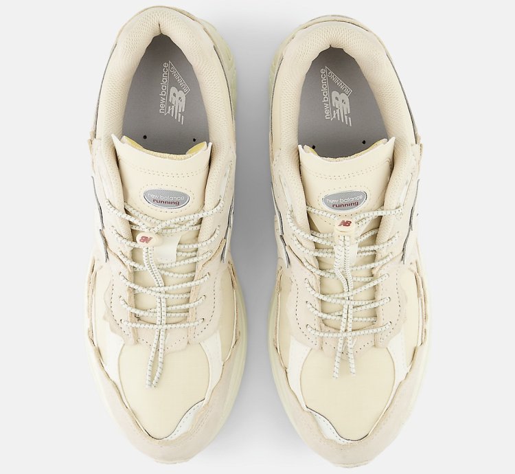 New Balance 2002r Protection Pack Sandstone Turtledove