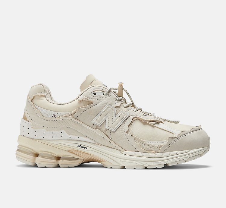New Balance 2002r Protection Pack Sandstone Turtledove