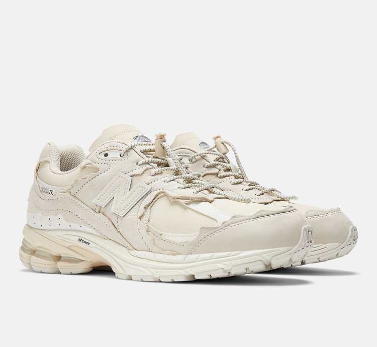 New Balance 2002r Protection Pack Sandstone Turtledove