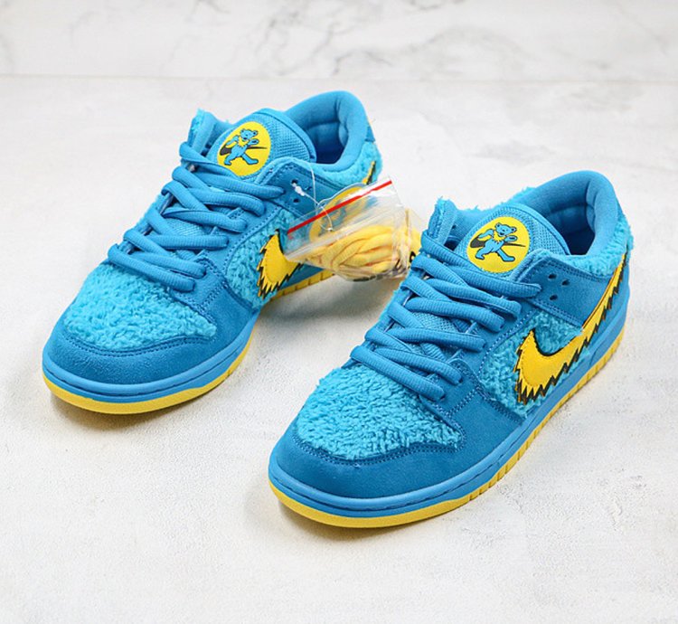 Nike Sb Dunk Grateful Dead Blue Bear