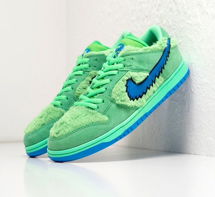 Grateful Dead X Nike Sb Dunk Green Bear Cj5378-300
