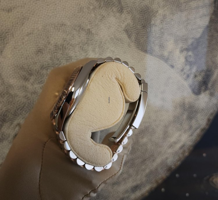 Rolex Datejust 41 Chocloate Set With Diamonds 41mm Oystersteel And Everose Gold