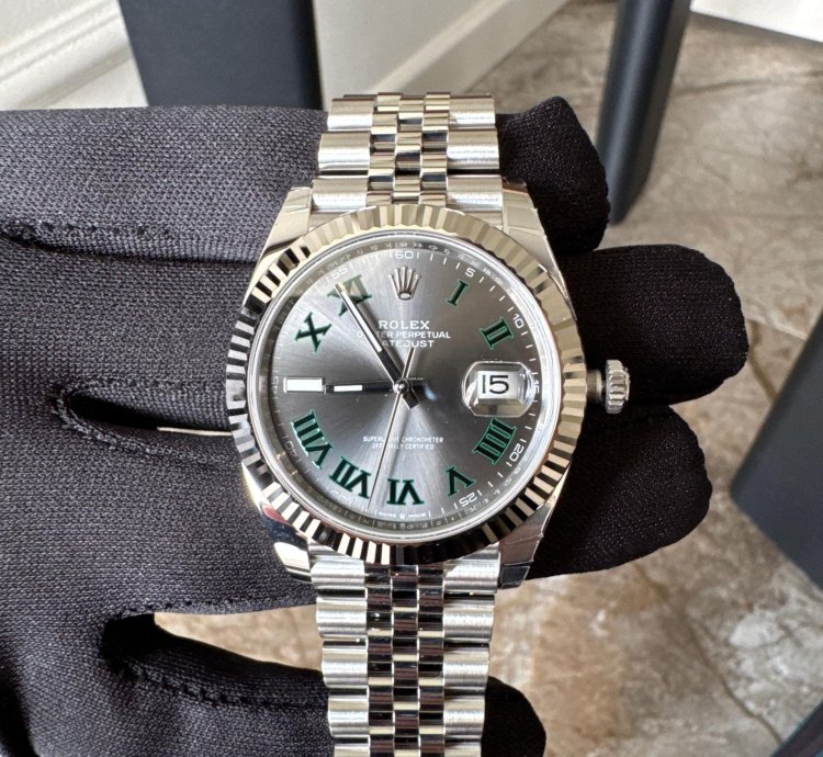 Rolex Datejust 41 Full Set Full Stickers New 2025