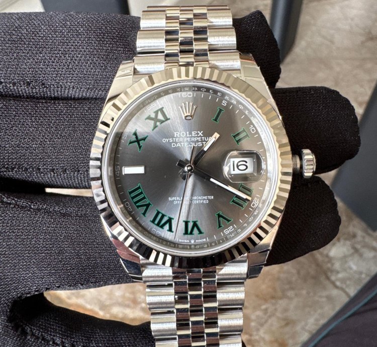 Rolex Datejust 41 Full Set Full Stickers New 2025