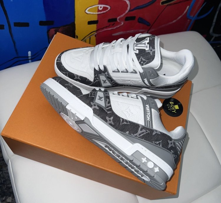 Louis Vuitton Monogram Trainers Lv7 5