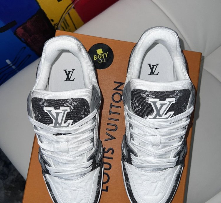 Louis Vuitton Monogram Trainers Lv7 5