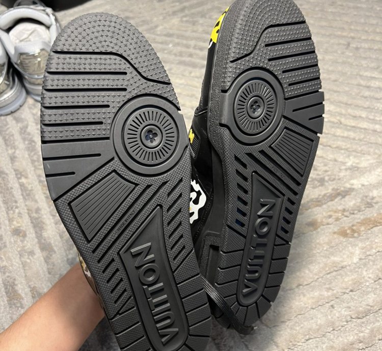 Louis Vuitton Nigo Tiger Trainer