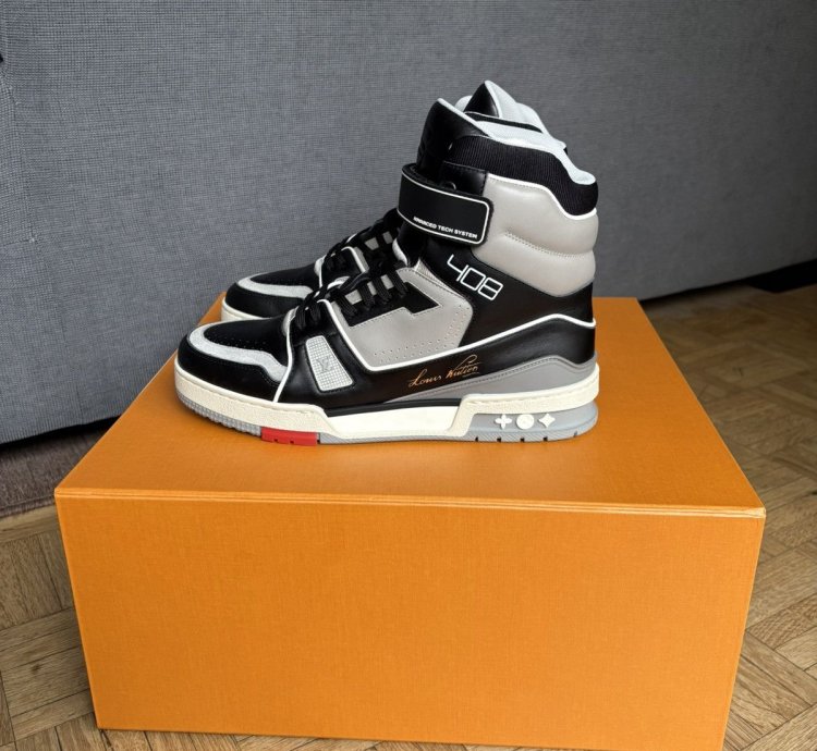 Louis Vuitton Og Hi-top Trainer Sneaker