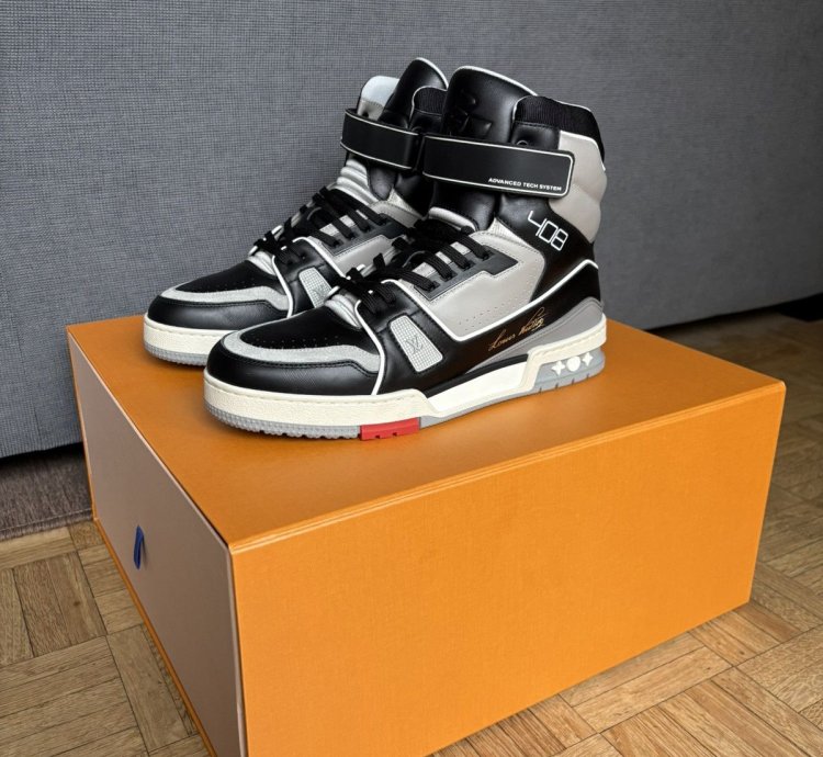 Louis Vuitton Og Hi-top Trainer Sneaker